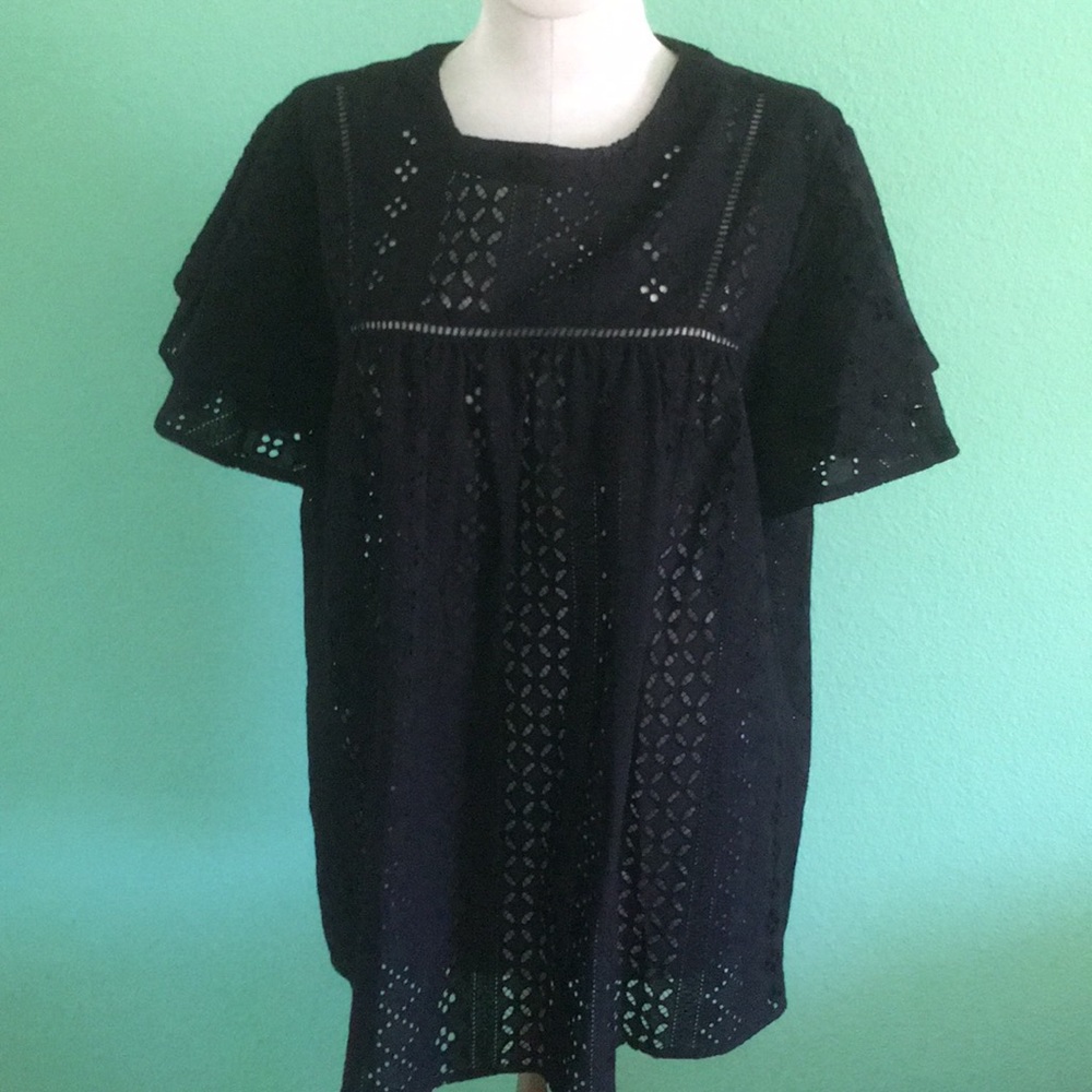 Size M Theory cotton flowy black top